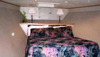 TURNIN LEFT -  VIP Cabin